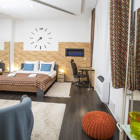 H20 Colors Apartment Budapest Luaran gambar